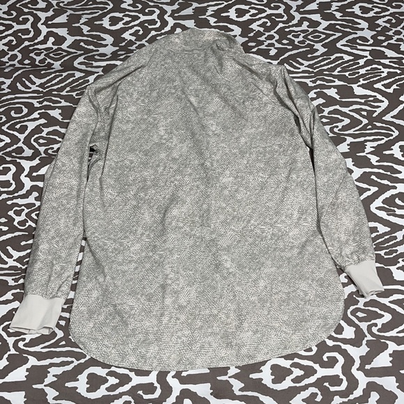 Athleta Long Sleeve Shirt - Picture 5 of 5